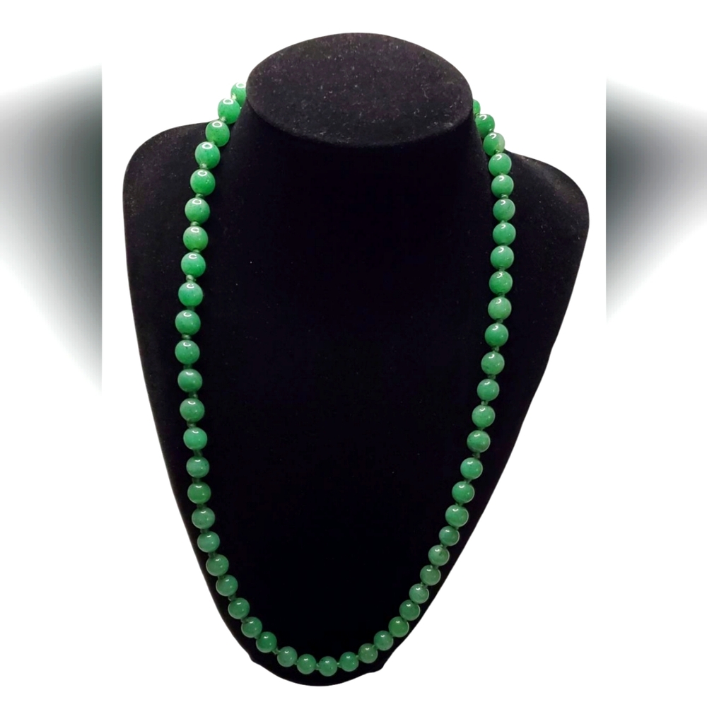 Vtg. Stunning Green Aventurine Necklace